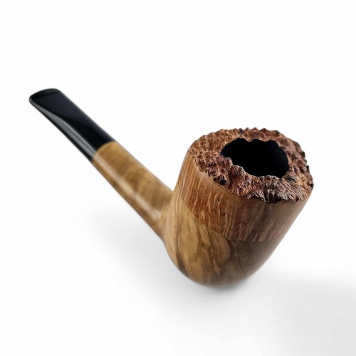 wrzoścowo oliwna fajka wincent bróg pipes z turnieju w Jaśle 2024 (4).jpg