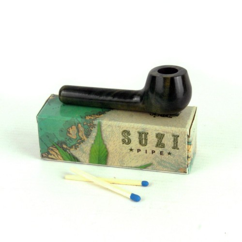 mała fajka z drewna