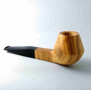 WINCENT Pipe no. 17 Olive wood Mr Brog